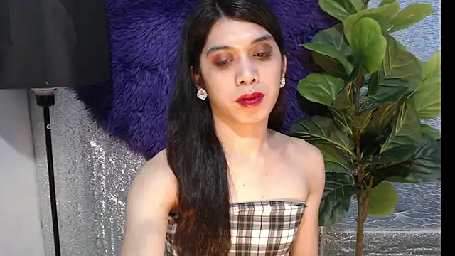 RoseAmarie online show from May 28, 12:24 pm