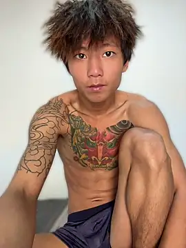 Snapshot of luo-77 chatting on May 12, 12:24 pm luo-77 online show from May 12, 12:24 pm