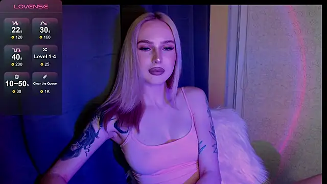 MichelleVelour online show from June 8, 5:13 pm
