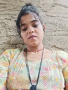 Snapshot of Mahi_Love0143 chatting on August 3, 3:38 am Mahi Love0143 online show from August 3, 3:38 am