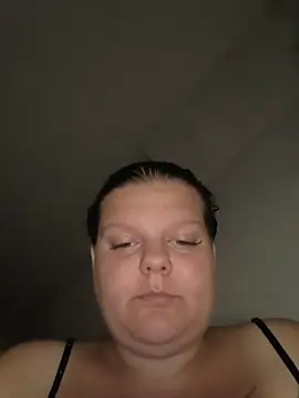 BadMommyyyyy online show from July 12, 8:05 am