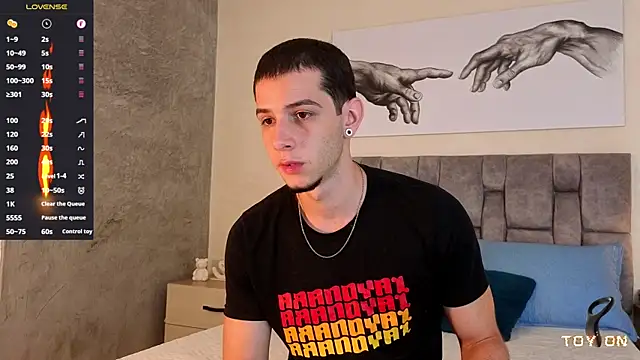 Snapshot of isaacblaze_ chatting on June 19, 3:33 am isaacblaze online show from June 19, 3:33 am