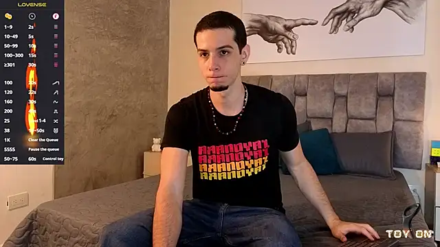 Snapshot of isaacblaze_ chatting on June 24, 3:38 am isaacblaze online show from June 24, 3:38 am