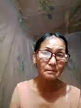 Snapshot of Magy-006 chatting on July 23, 4:27 pm Magy-006 online show from July 23, 4:27 pm