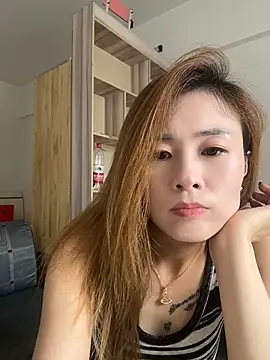 Snapshot of okgirl_23 chatting on July 9, 1:31 am okgirl 23 online show from July 9, 1:31 am