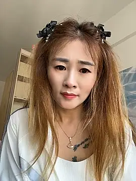 Snapshot of okgirl_23 chatting on August 8, 1:41 am okgirl 23 online show from August 8, 1:41 am