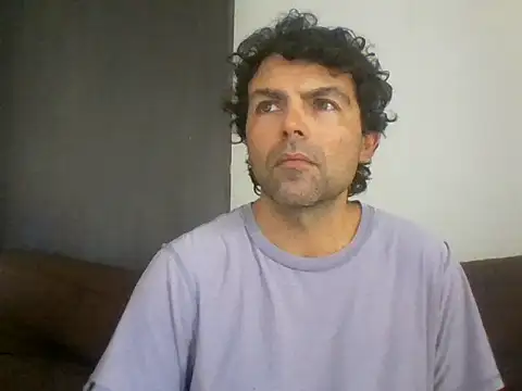 Snapshot of perrolobo78 chatting on May 26, 1:51 pm perrolobo78 online show from May 26, 1:51 pm