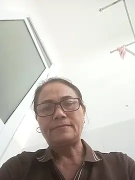 Vieekee online show from August 8, 9:33 am