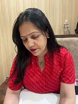 Snapshot of simmy14321 chatting on July 20, 12:29 pm simmy14321 online show from July 20, 12:29 pm