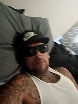 Inkeduprob918 online show from June 7, 8:01 pm