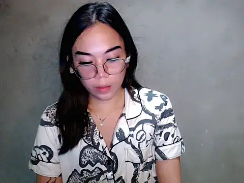 Snapshot of Urbabydollxxx chatting on June 23, 2:15 pm Urbabydollxxx online show from June 23, 2:15 pm