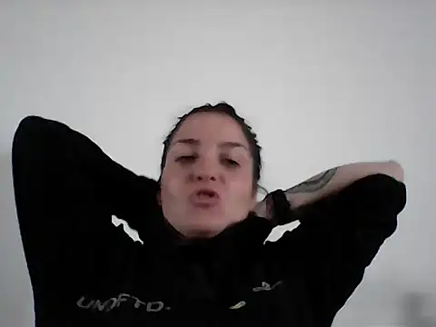Snapshot of selenepowerpro chatting on May 15, 4:47 pm selenepowerpro online show from May 15, 4:47 pm
