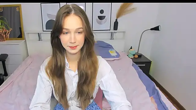 Baby Dana1 online show from May 12, 3:53 pm