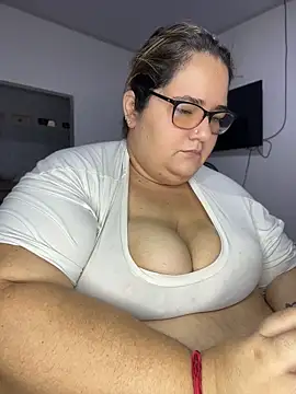 Snapshot of marianacooper1234 chatting on June 12, 3:55 pm marianacooper1234 online show from June 12, 3:55 pm