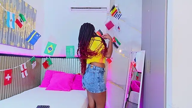 Snapshot of _anais_rose_ chatting on June 27, 7:30 pm anais rose online show from June 27, 7:30 pm