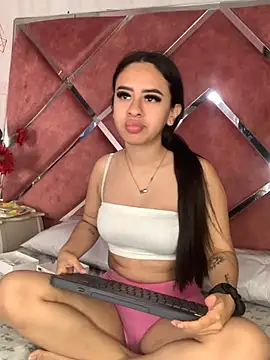 Sweet1 Treat online show from July 25, 9:56 pm