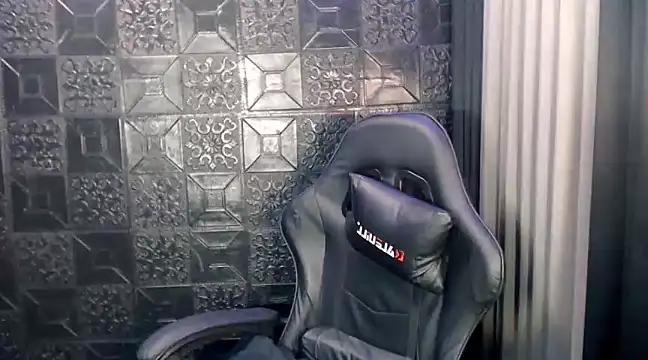 Snapshot of manila_pornstar chatting on February 6, 8:07 am manila pornstar online show from February 6, 8:07 am