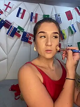 IsabelleMilan online show from June 15, 10:23 pm