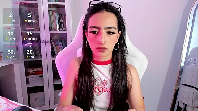 Snapshot of AgathaBlair chatting on June 16, 12:30 pm AgathaBlair online show from June 16, 12:30 pm