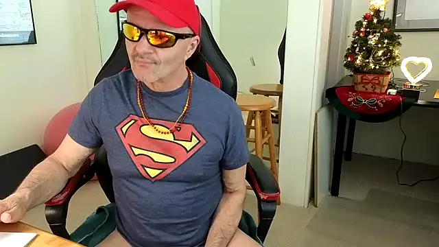 hotdadbod online show from December 18, 9:18 pm