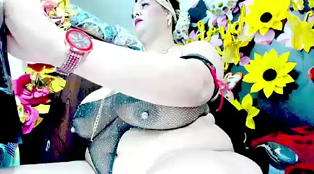 DirtyKhloy online show from February 26, 4:14 am