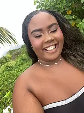 Snapshot of gracee_22 chatting on May 19, 10:05 pm gracee 22 online show from May 19, 10:05 pm
