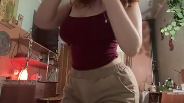 EmmaLovelyBB online show from May 16, 7:34 pm