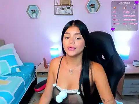 Ariel Sweett online show from May 19, 6:36 pm