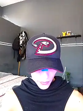 Snapshot of maxwell_crazy1 chatting on June 4, 8:37 pm maxwell crazy1 online show from June 4, 8:37 pm