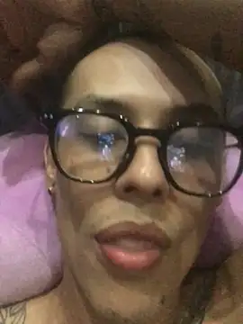 Snapshot of maxwell_crazy1 chatting on July 16, 12:38 am maxwell crazy1 online show from July 16, 12:38 am
