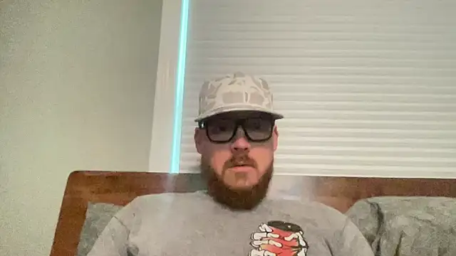 Snapshot of actaeon714 chatting on May 14, 1:29 pm actaeon714 online show from May 14, 1:29 pm