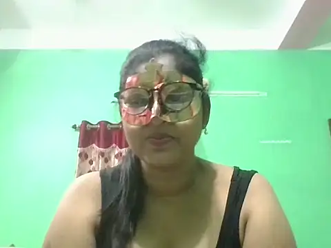 Snapshot of Kavya17 chatting on June 9, 1:56 pm Kavya17 online show from June 9, 1:56 pm