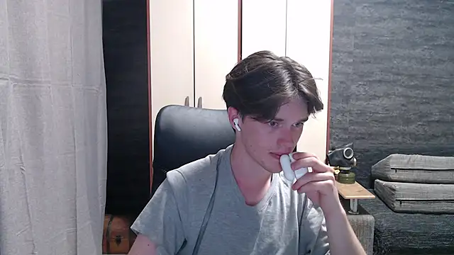 Snapshot of arthur___king chatting on June 26, 1:48 pm arthur king online show from June 26, 1:48 pm