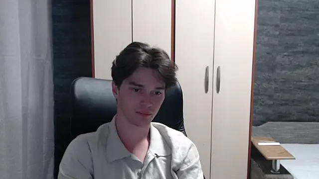 Snapshot of arthur___king chatting on June 29, 12:05 pm arthur king online show from June 29, 12:05 pm