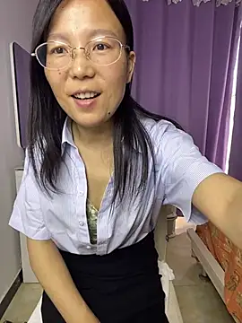 Snapshot of xiaolin-10 chatting on June 5, 7:14 am xiaolin-10 online show from June 5, 7:14 am
