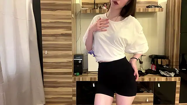 Snapshot of BonitaBright chatting on May 20, 6:41 am BonitaBright online show from May 20, 6:41 am
