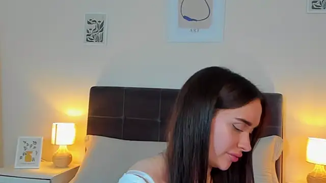 KellyWhites online show from June 16, 5:32 am