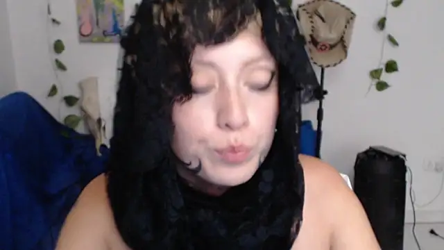 seley222 online show from May 21, 5:42 pm