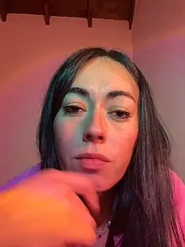 Snapshot of ToxicYani chatting on May 20, 4:18 am ToxicYani online show from May 20, 4:18 am