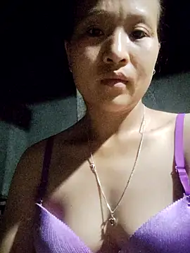 Olivia-ly online show from May 20, 8:15 pm