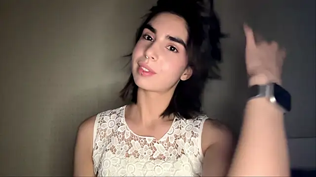 Snapshot of JessiaRuezga chatting on June 5, 12:22 pm JessiaRuezga online show from June 5, 12:22 pm