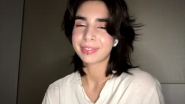 Snapshot of JessiaRuezga chatting on June 9, 12:28 pm JessiaRuezga online show from June 9, 12:28 pm