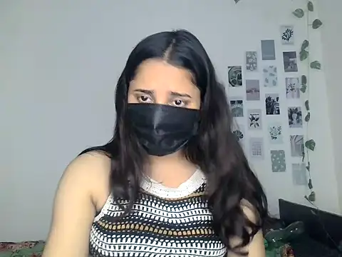 Snapshot of priyanks_sharma37 chatting on June 5, 5:36 am priyanks sharma37 online show from June 5, 5:36 am