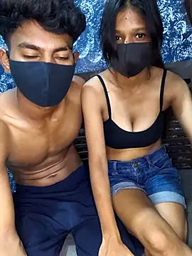 Snapshot of Swt_Couple chatting on May 16, 6:28 pm Swt Couple online show from May 16, 6:28 pm