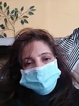 tanya2610 online show from May 15, 8:21 am