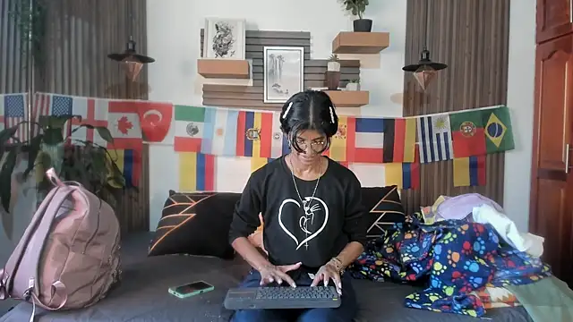 Snapshot of Evaa_campbell chatting on June 22, 1:19 pm Evaa campbell online show from June 22, 1:19 pm