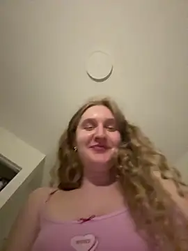 pr1ncess mads17 online show from May 15, 11:12 pm