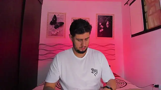Ryan evannss  online show from May 23, 1:04 pm