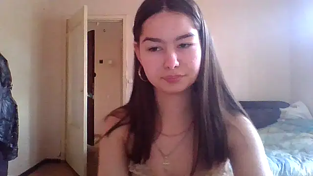 Snapshot of Bellochka201 chatting on June 19, 8:51 am Bellochka201 online show from June 19, 8:51 am