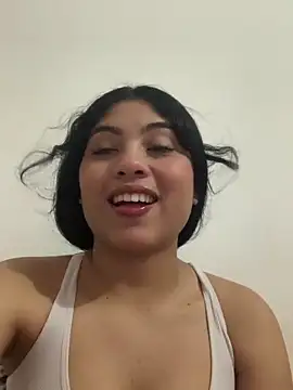 Snapshot of Paula-sinz chatting on June 10, 12:22 am Paula-sinz online show from June 10, 12:22 am